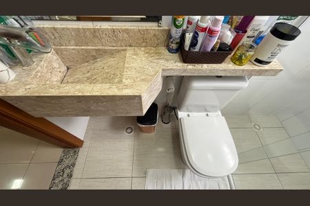 Apartamento para alugar com 50m², 2 quartos e 1 vaga Apartamento para alugar com 50m², 2 quartos e 1 vagaBanheiro da Suíte