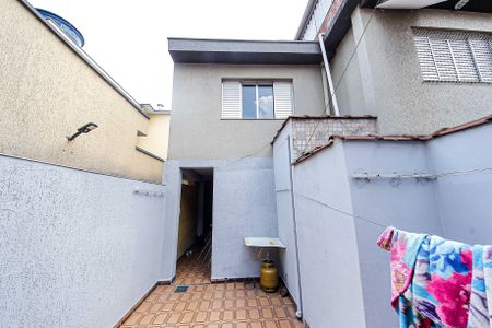 Casa para alugar com 190m², 2 quartos e 2 vagasQuintal