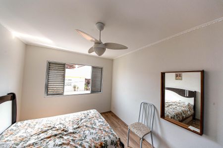 Casa para alugar com 190m², 2 quartos e 2 vagasQuarto 2