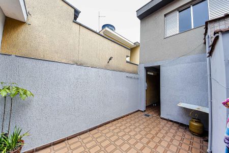 Casa para alugar com 190m², 2 quartos e 2 vagasQuintal