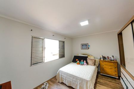 Casa para alugar com 190m², 2 quartos e 2 vagasQuarto 1