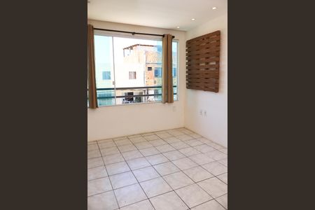 Sala de apartamento para alugar com 1 quarto, 36m² em Itapuã, Salvador