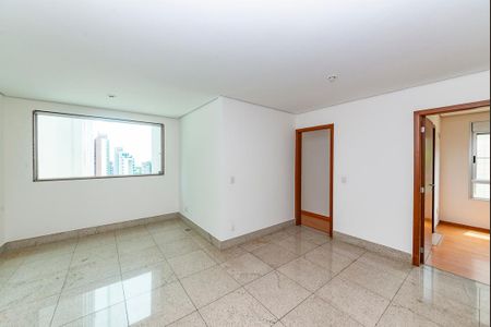 Apartamento à venda com 80m², 2 quartos e 2 vagasSala