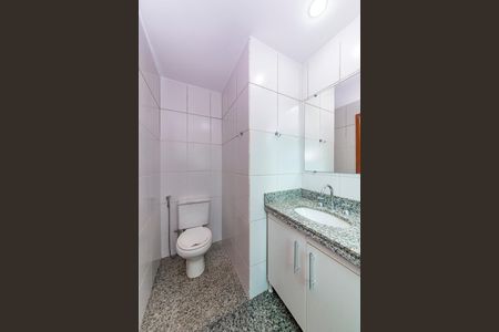 Apartamento à venda com 80m², 2 quartos e 2 vagasBanheiro da Suíte 2