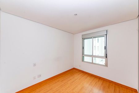 Apartamento à venda com 80m², 2 quartos e 2 vagasSuíte 1