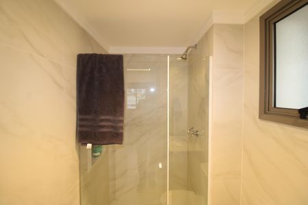 Apartamento à venda com 104m², 3 quartos e 2 vagasQuarto 2 - Banheiro