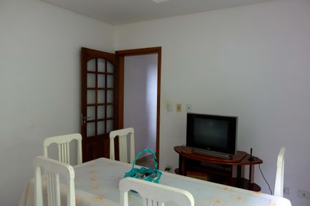 Casa à venda com 162m², 4 quartos e 4 vagas Casa à venda com 162m², 4 quartos e 4 vagasCozinha