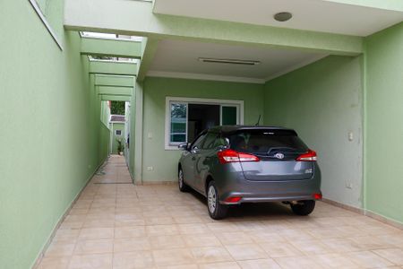 Casa à venda com 162m², 4 quartos e 4 vagas Casa à venda com 162m², 4 quartos e 4 vagasGaragem