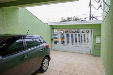 Casa à venda com 162m², 4 quartos e 4 vagas Casa à venda com 162m², 4 quartos e 4 vagasGaragem