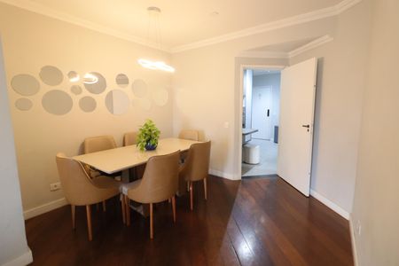 Apartamento à venda com 170m², 4 quartos e 2 vagasSala