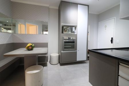 Apartamento à venda com 170m², 4 quartos e 2 vagasCozinha