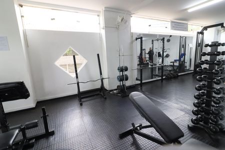 Apartamento à venda com 170m², 4 quartos e 2 vagasÁrea comum - Academia