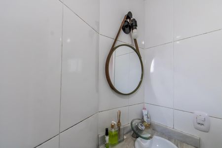 Apartamento à venda com 44m², 2 quartos e 1 vaga Apartamento à venda com 44m², 2 quartos e 1 vagaBanheiro