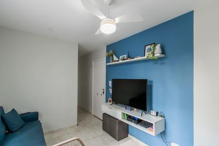 Apartamento à venda com 44m², 2 quartos e 1 vaga Apartamento à venda com 44m², 2 quartos e 1 vagaSala