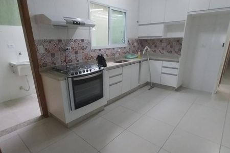 Casa à venda com 3 quartos, 127m² em Vila Alice, Santo André