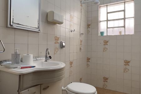 Casa à venda com 150m², 2 quartos e 1 vagaBanheiro 2