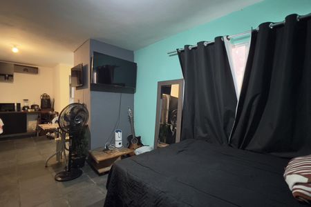 Casa à venda com 150m², 2 quartos e 1 vagaEdícula