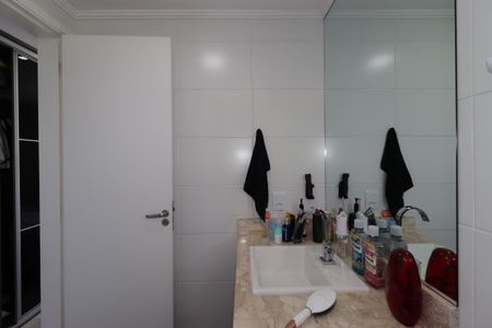 Apartamento à venda com 60m², 2 quartos e 2 vagasBanheiro da Suíte