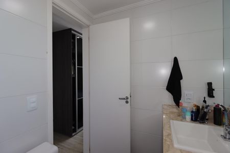 Apartamento à venda com 60m², 2 quartos e 2 vagasBanheiro da Suíte