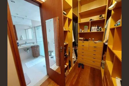 Casa à venda com 3 quartos, 260m² em Itaipu, Niterói