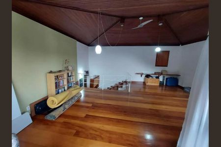 Casa à venda com 3 quartos, 260m² em Itaipu, Niterói