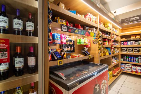 Apartamento à venda com 50m², 2 quartos e 1 vaga Apartamento à venda com 50m², 2 quartos e 1 vagaMercado