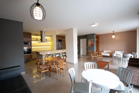 Apartamento à venda com 50m², 2 quartos e 1 vaga Apartamento à venda com 50m², 2 quartos e 1 vagaÁrea comum - Salão de festas