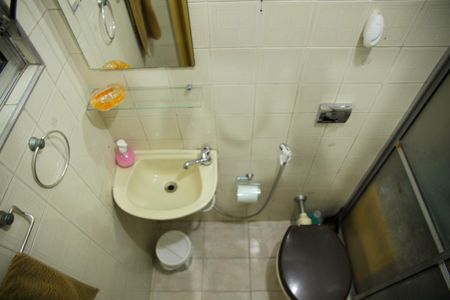 Casa à venda com 122m², 2 quartos e 2 vagasBanheiro de serviço