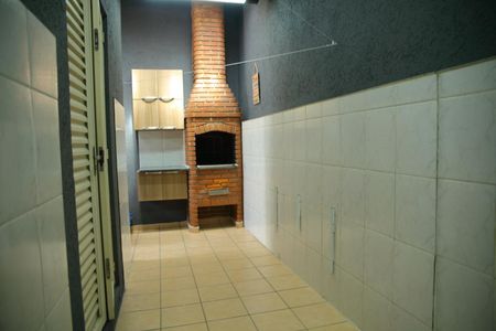 Casa à venda com 122m², 2 quartos e 2 vagasQuintal 