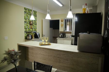 Casa à venda com 122m², 2 quartos e 2 vagasCozinha /Sala Jantar 