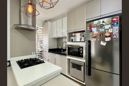 Apartamento à venda com 76m², 3 quartos e 2 vagas Apartamento à venda com 76m², 3 quartos e 2 vagasCozinha