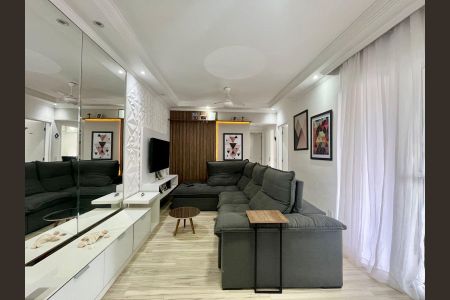 Apartamento à venda com 76m², 3 quartos e 2 vagas Apartamento à venda com 76m², 3 quartos e 2 vagasSala