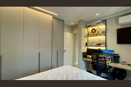 Apartamento à venda com 130m², 3 quartos e 2 vagasQuarto 2