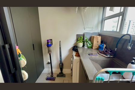 Apartamento à venda com 130m², 3 quartos e 2 vagasÁrea de Serviço