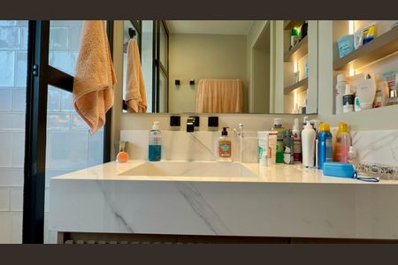 Apartamento à venda com 130m², 3 quartos e 2 vagasBanheiro da Suíte