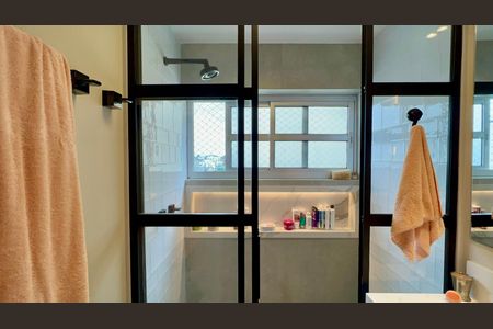 Apartamento à venda com 130m², 3 quartos e 2 vagasBanheiro da Suíte