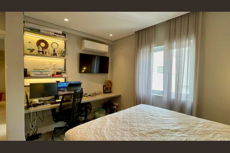 Apartamento à venda com 130m², 3 quartos e 2 vagasQuarto 2