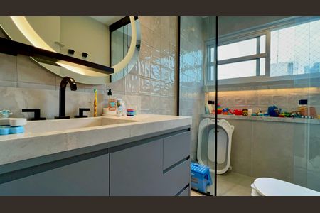 Apartamento à venda com 130m², 3 quartos e 2 vagasBanheiro