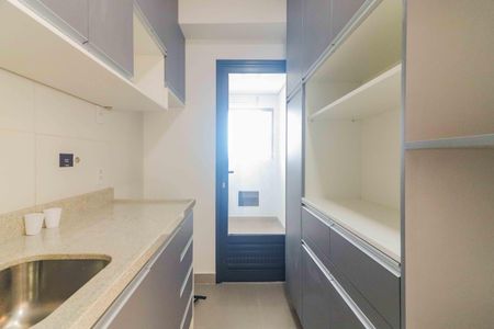 Apartamento para alugar com 84m², 3 quartos e 2 vagas Apartamento para alugar com 84m², 3 quartos e 2 vagasCozinha e Área de Serviço