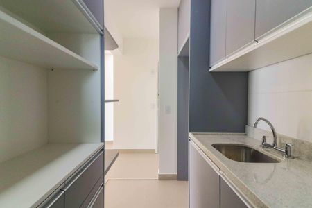 Apartamento para alugar com 84m², 3 quartos e 2 vagas Apartamento para alugar com 84m², 3 quartos e 2 vagasCozinha e Área de Serviço