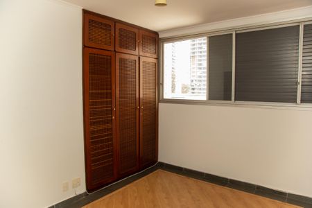Apartamento à venda com 140m², 3 quartos e 2 vagasQuarto Suíte