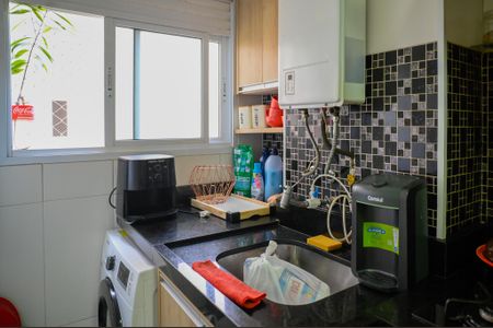 Apartamento à venda com 64761m², 2 quartos e 1 vagaÁrea de Serviço