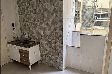 Apartamento à venda com 3 quartos, 75m² em Praça da Bandeira, Rio de Janeiro