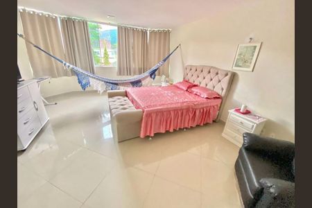 Casa à venda com 3 quartos, 200m² em Vargem Grande, Rio de Janeiro