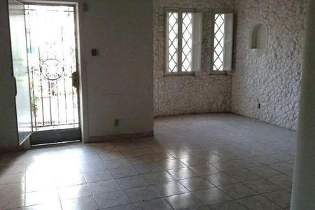 Casa à venda com 4 quartos, 260m² em Grajaú, Rio de Janeiro