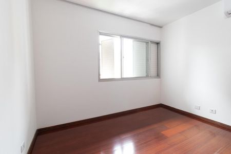 Apartamento para alugar com 159m², 3 quartos e 2 vagas Apartamento para alugar com 159m², 3 quartos e 2 vagasSuíte