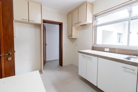 Apartamento para alugar com 159m², 3 quartos e 2 vagas Apartamento para alugar com 159m², 3 quartos e 2 vagasCozinha