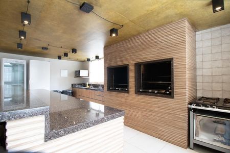 Apartamento para alugar com 159m², 3 quartos e 2 vagas Apartamento para alugar com 159m², 3 quartos e 2 vagasÁrea comum - Churrasqueira