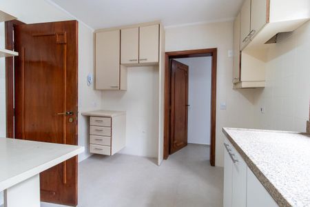 Apartamento para alugar com 159m², 3 quartos e 2 vagas Apartamento para alugar com 159m², 3 quartos e 2 vagasCozinha