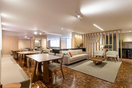Apartamento para alugar com 159m², 3 quartos e 2 vagas Apartamento para alugar com 159m², 3 quartos e 2 vagasÁrea comum - Salão de festas